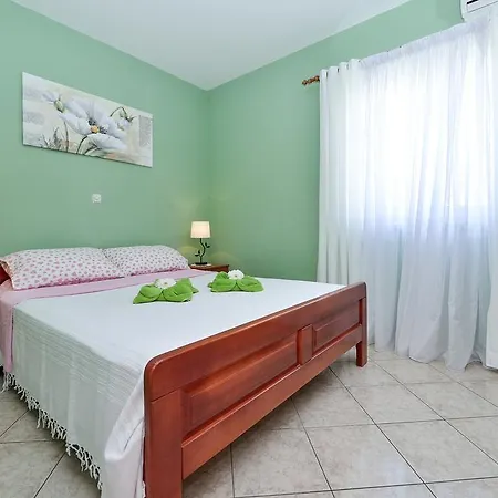 Zdenka Apartman Pakostane