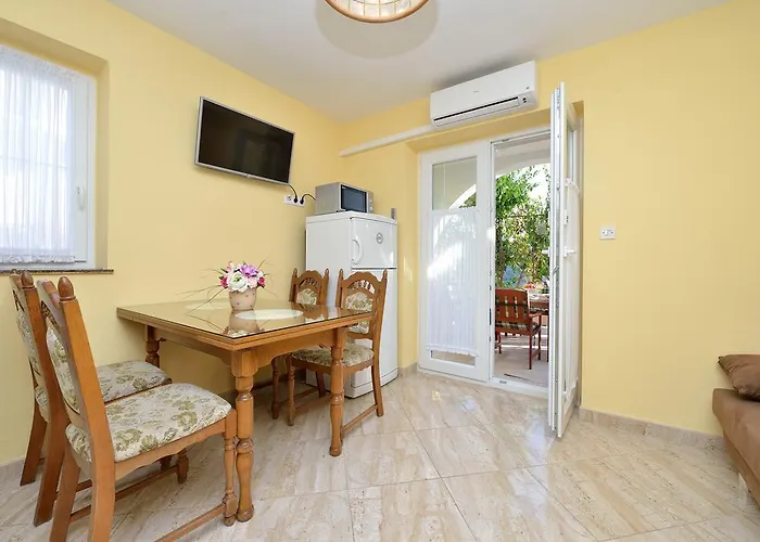 Zdenka Apartamento *