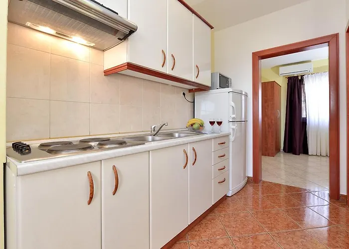 Zdenka Apartamento Pakoštane