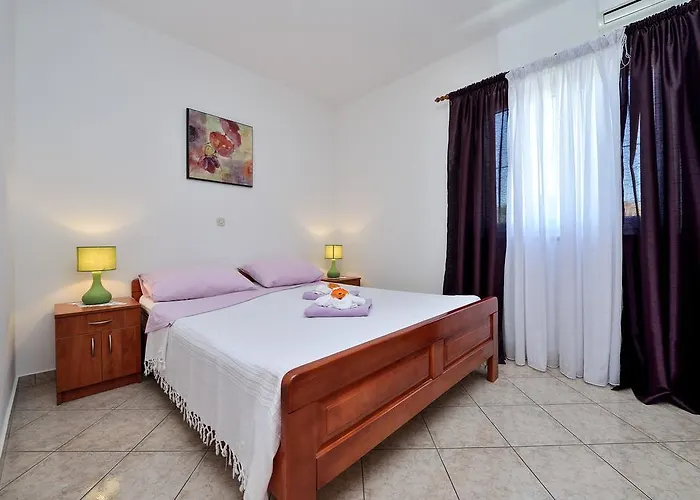 Zdenka Apartamento Pakoštane