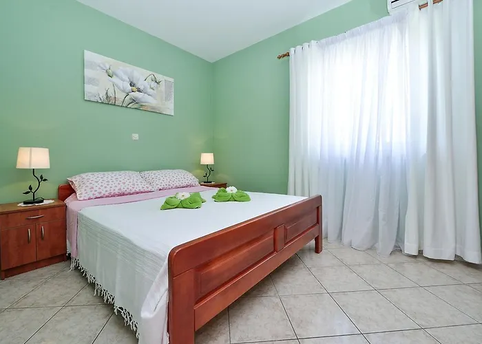 Zdenka Apartamento Pakoštane