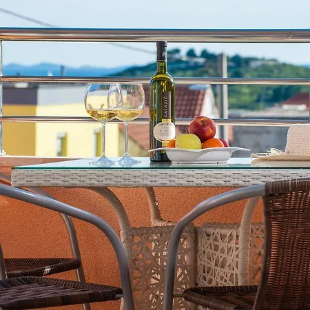 Zdenka Apartmán Pakoštane