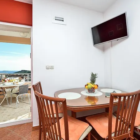 Zdenka Apartmán Pakoštane