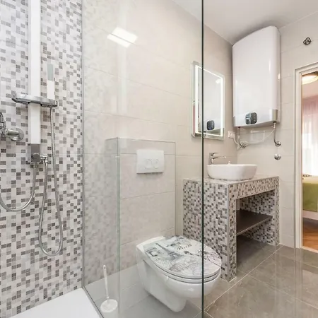 Zdenka Apartmán Pakoštane